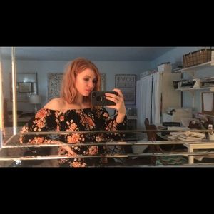 Meet your Posher, Elise